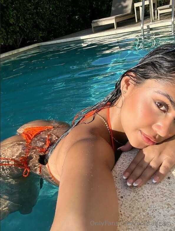 i like to get wet 🌊