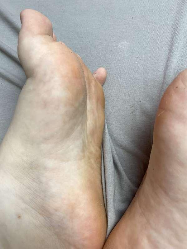 Are dirty soles your favorite?Wanna clean them?