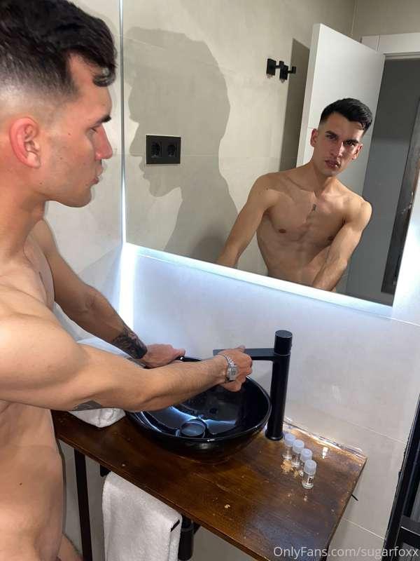 Your fucking model🔥🔥🔥