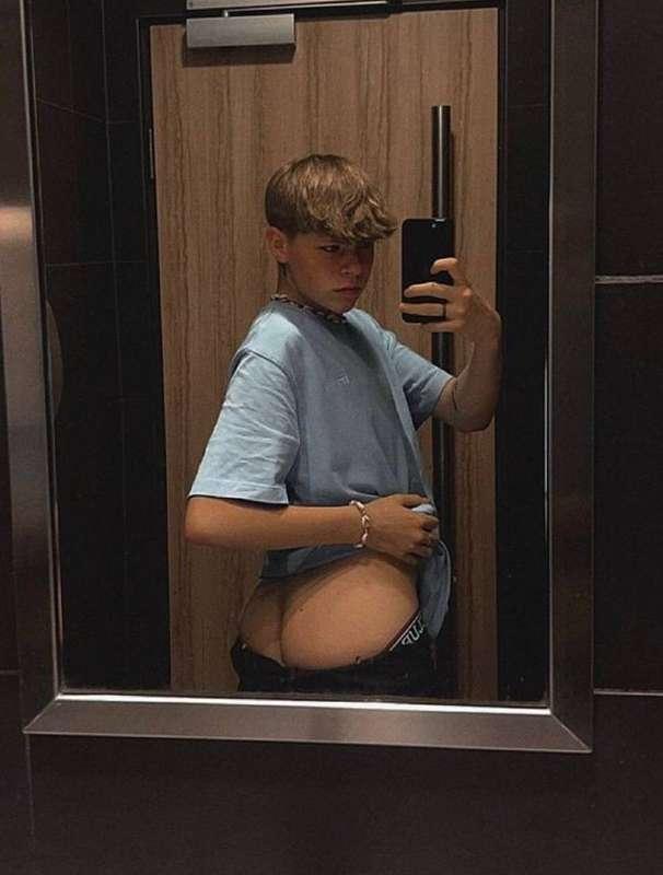 #Ad. 🏳️‍⚧️ Presenting the cutest trans boy you’ll ever see! ..