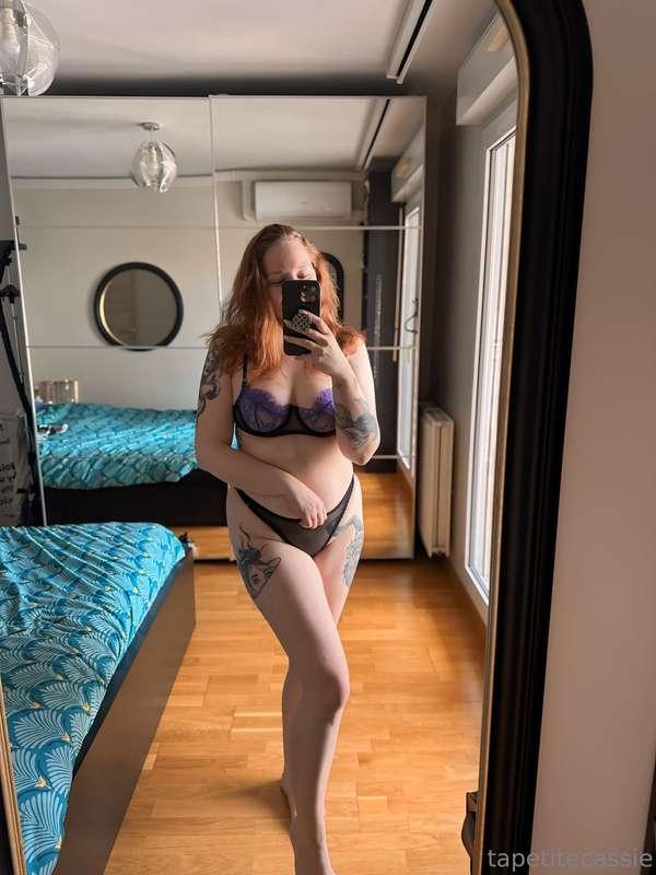 ## Daily explicit content on @tapetitecassie 💕🌿