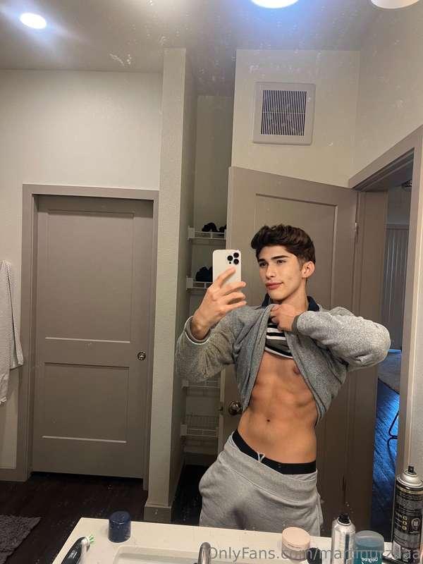 Tip $69 or tip individually for content 🍆