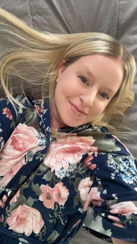 I just wanna chill in my robe all day but my 16 hour shift s..