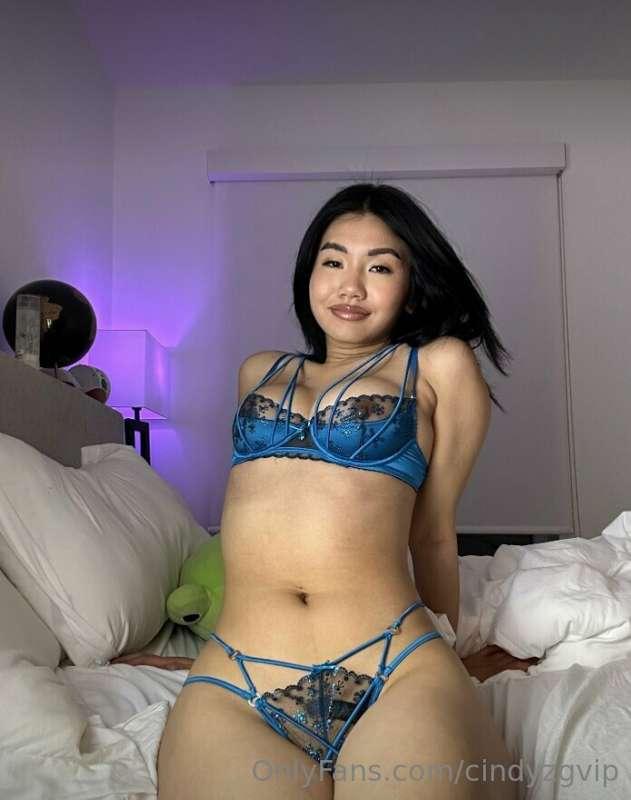 what would u do with me if i were in your room? 😏