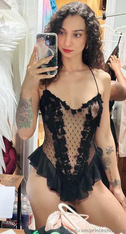 peeky nip ;)