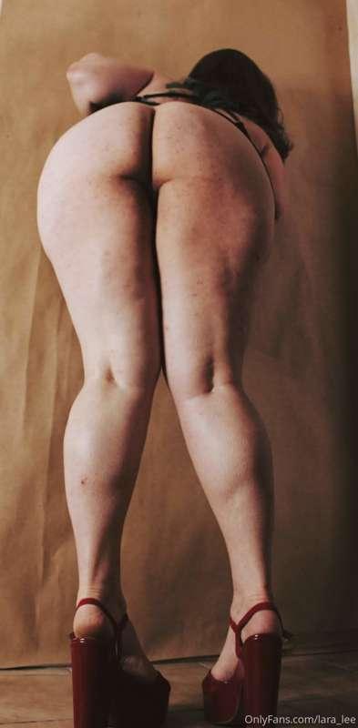 Legs for days

Sub to my VIP to see this and 500 + media 

o..