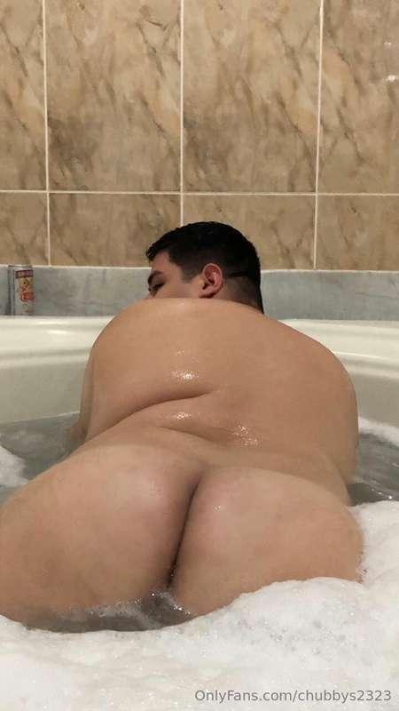 chubbys2323 image #2