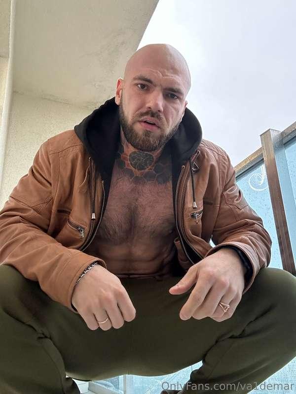 Definetely you want me to put my strong foot on your chest w..