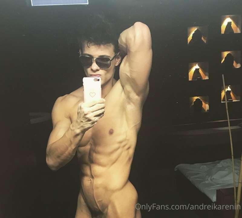 Veins, the prove of good shape and so sexy thing.
