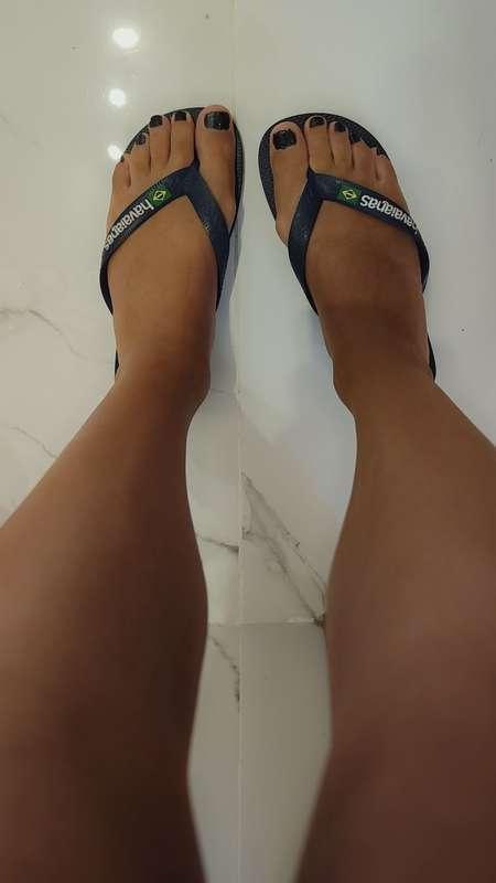 Finally painted my toes again :3

#femboy #twink #feet #toes #uncut #foreskin