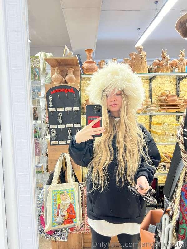 Your girl is down from the mountains and ready for an advent..