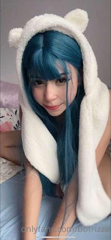 this bear hat is so comfortable >.< and looks so cute >.< th..