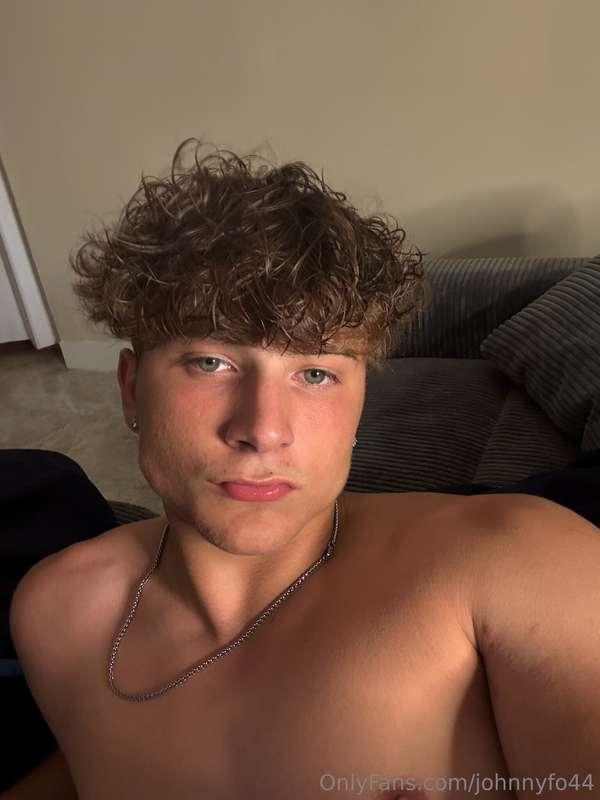 sometimes i cant stop thinking about how hot it would be to ..