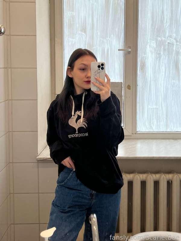 scarletbae image #0
