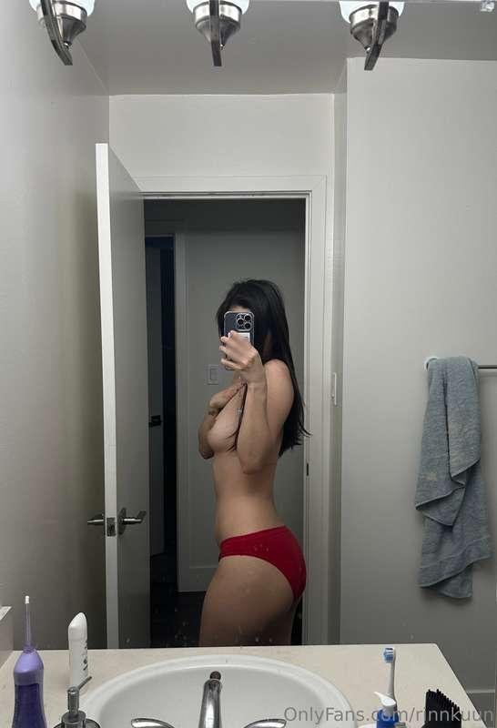 Ofc gotta show you my booty too🍑🙈