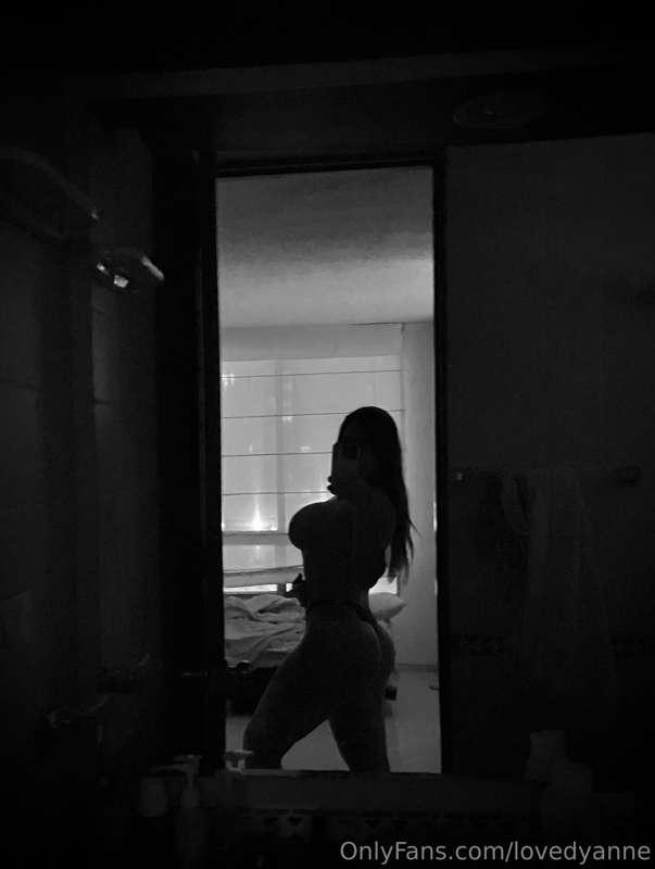 Nothing but curves 🥵😉😏