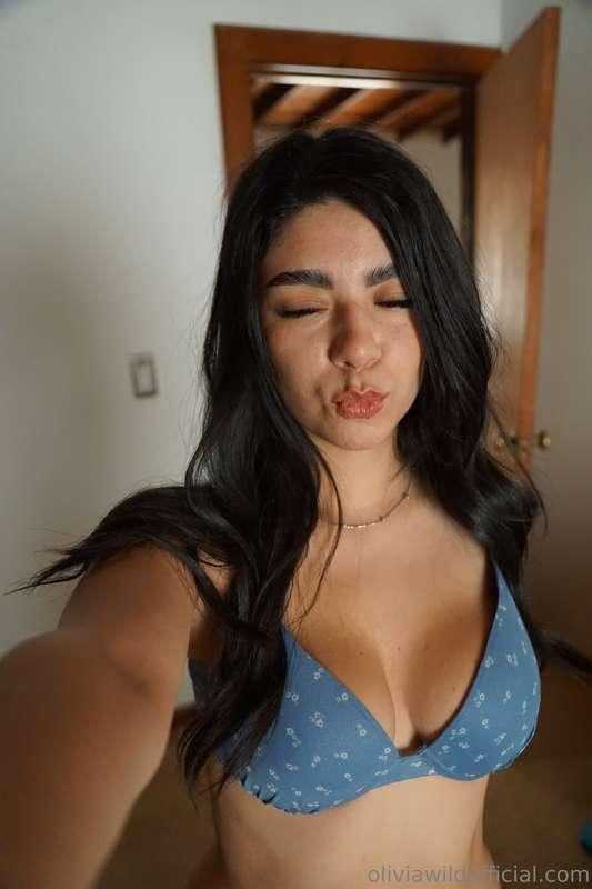 Love and kisses 😘🥰