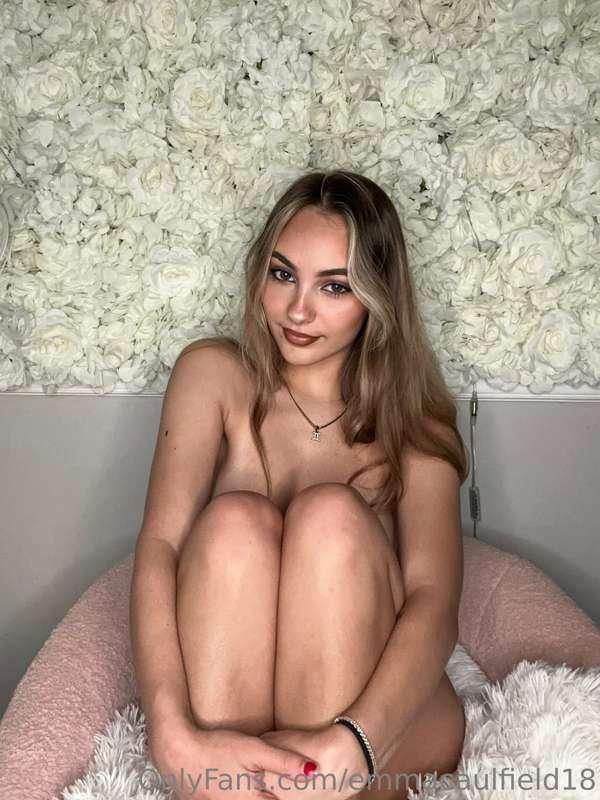 I’m sooo horny rn 😋💗 come sext with me!