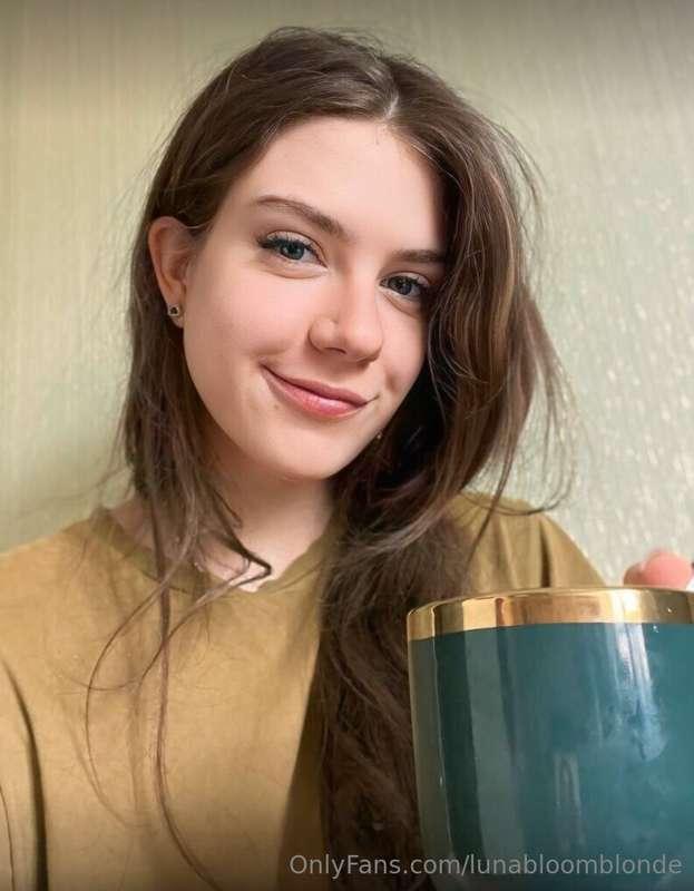 Cutie babe 😏 @kitty_smile❗️ ONLINE ❗️nowYou won't regret fol..