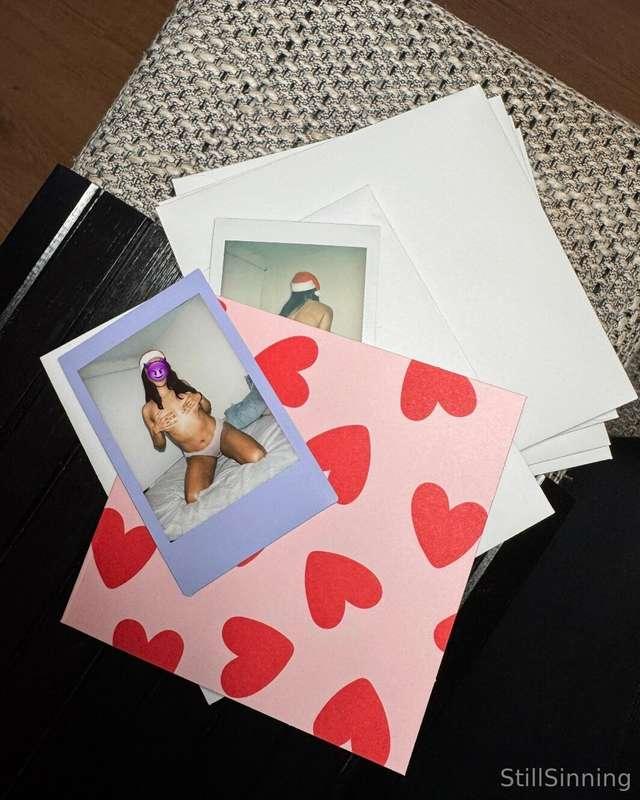 Prepping the Christmas mystery boxes ✨🎄…Many surprises insid..
