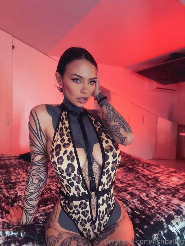 Honestly... I'm not the type to purrs, as you can see 🫦