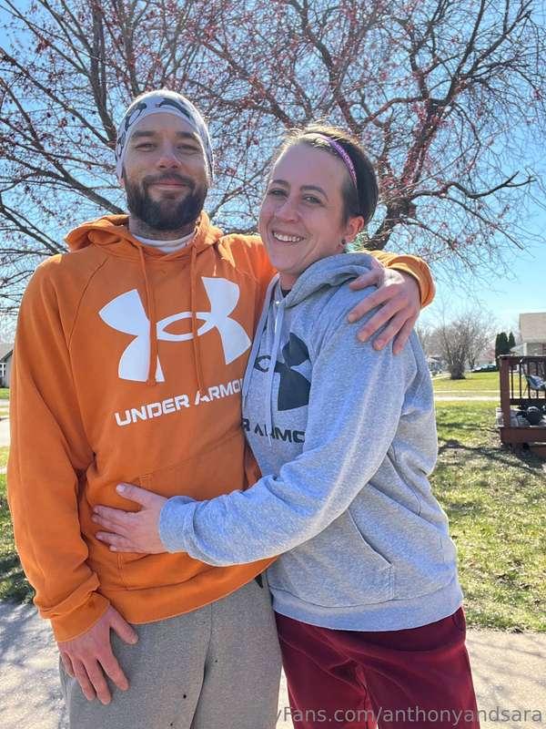 We got our run done and Hubby did leg day at the gym today!!..