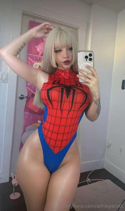 Say hi to your new favorite e-girl 🥹🔥@gigibrooks✨