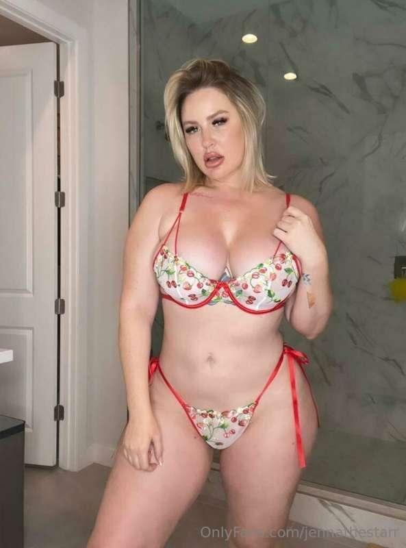 Shooting custom content on Monday Oct. 23!!

Join my VIP Onl..
