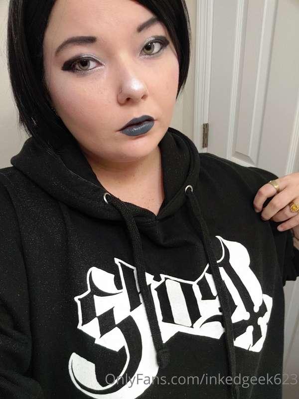 Let's see if alt-makeup and cosplay draws tips?