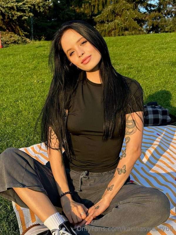 Soaking up the golden hour ✨🌿