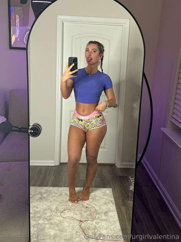 Swipe to turn me around 🤭