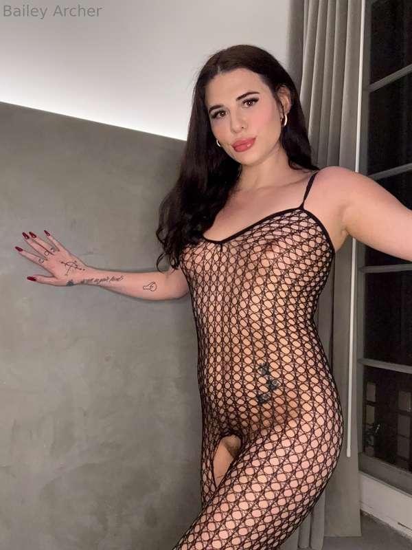 Who’s getting on their knees?❤️😈