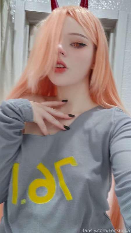 You just want to touch my tits!🙄