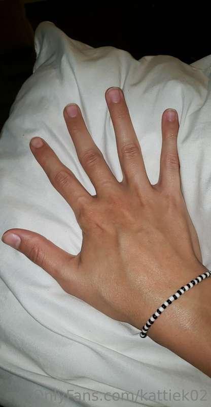 Measuring my large hands, showing off my veins and my left t..