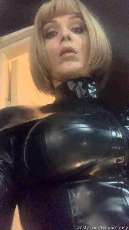 freyamousy image #5