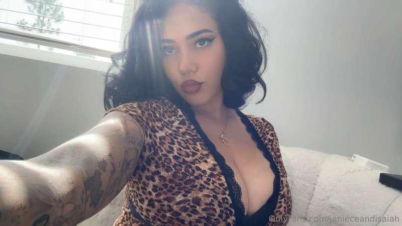 boobs sitting pretty and ready to misbehave 😉