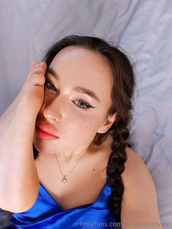 fionabrandyvip image #2