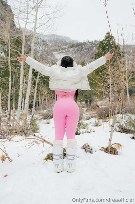 Enjoying the view??? 😇