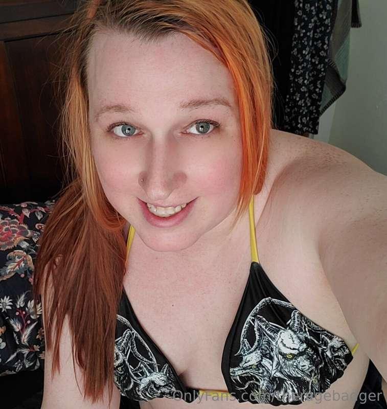 It's bikini season! Time to hit up the beach! Just a cute se..