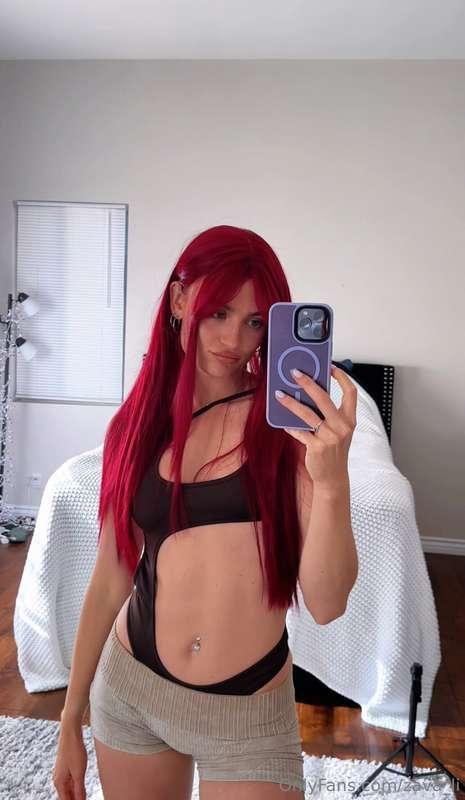should I dye my hair red?
