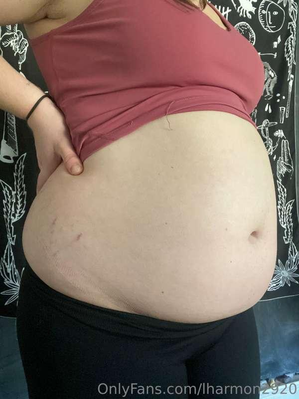 Obsessed with these pics. Who wants me as their plump gym lo..