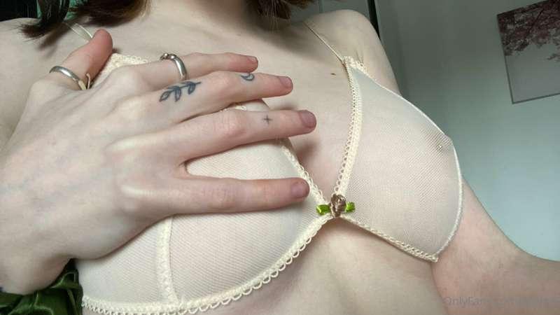 blowjob set a little delayed as i accidentally left some stu..
