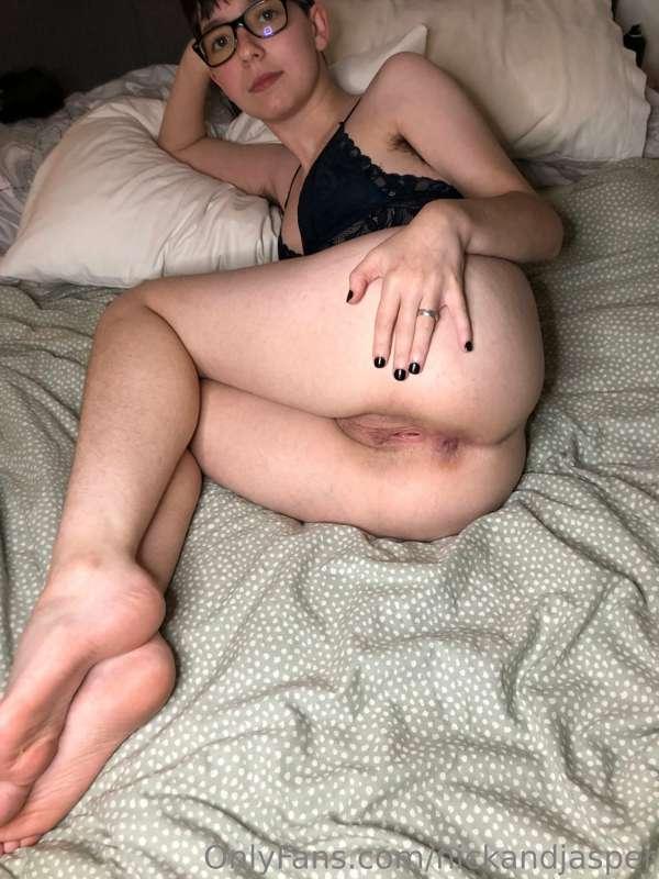 Showing off my holes ❣️