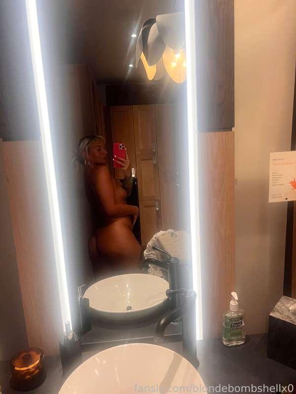 blondebombshellx0 image #1