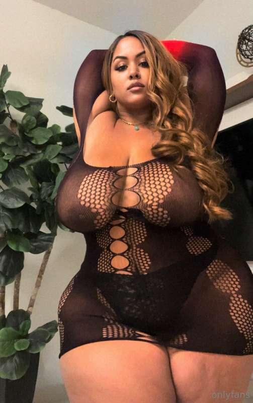 This fit tears easily for easy access 😈