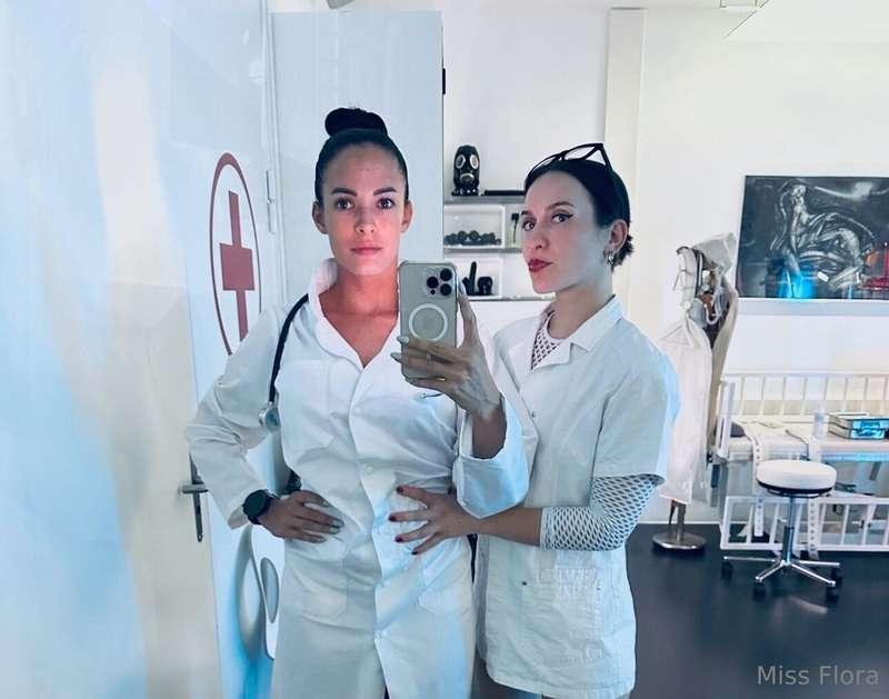 For this thorough examination we need both doctors to be pre..