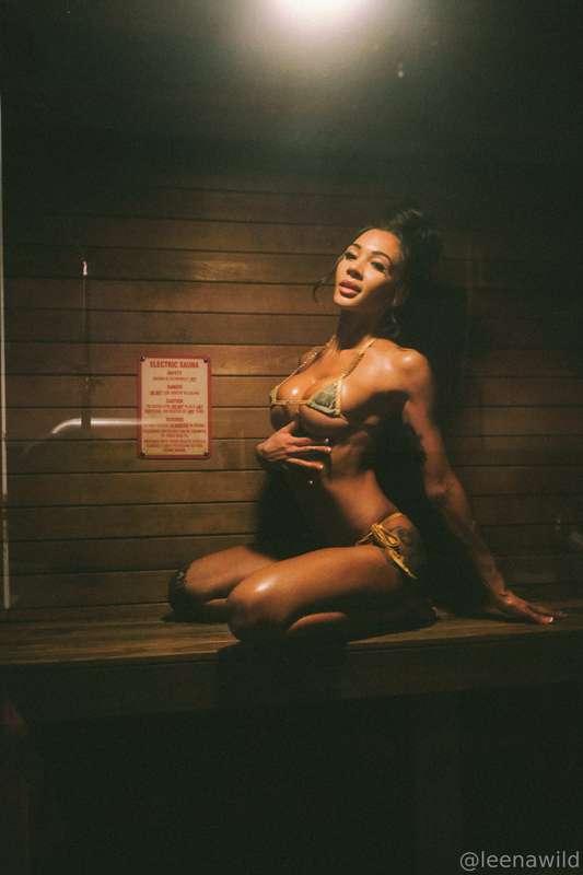 All this steam but it’s your touch I’m craving 🔥😏