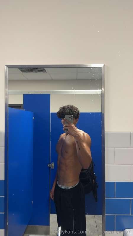 Been honing these muscles, but here to show you all of them😜