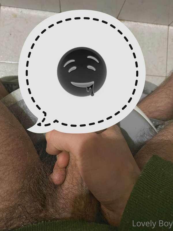 Volete vedere la mia foto senza censure? Scrivetemi in priva..