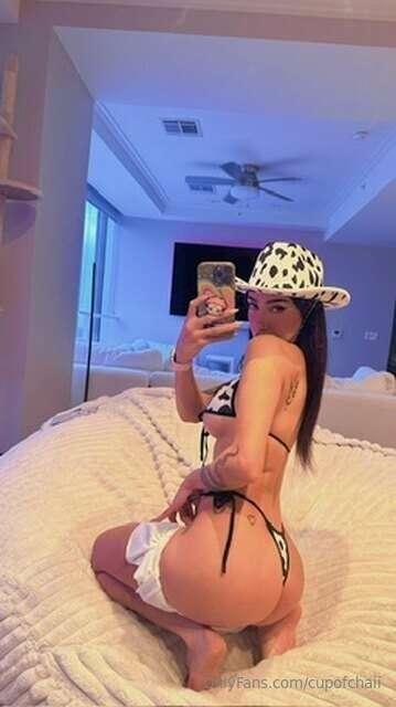 let me ride you and go yeehaw :3 